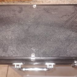 Complete, NEW 300 Chip Poker Set