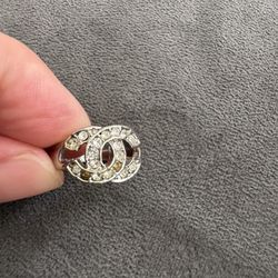 Channel Design Ring