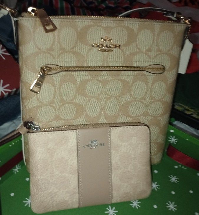 Coach Rowan Shoulder Bag With Signature Wrist Bag