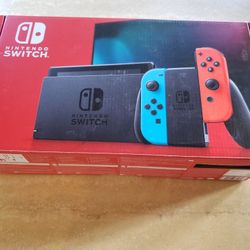 Nintendo Switch Version 2 Conplete With All Accessories In Box $199