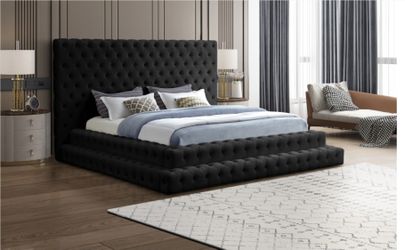 UPHOLSTERY PLATFORM BED NEW IN BOX 