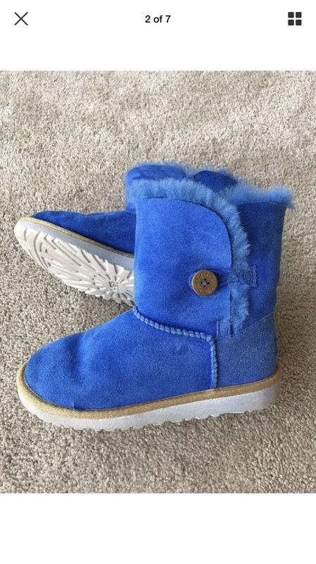 Ugg Australia Girls Boots - Size 4