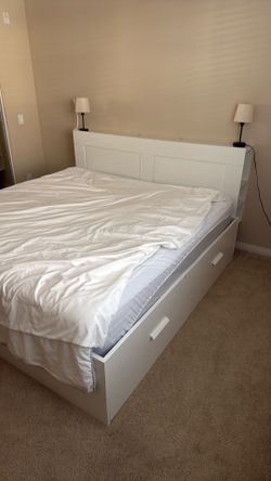 Ilea king bed