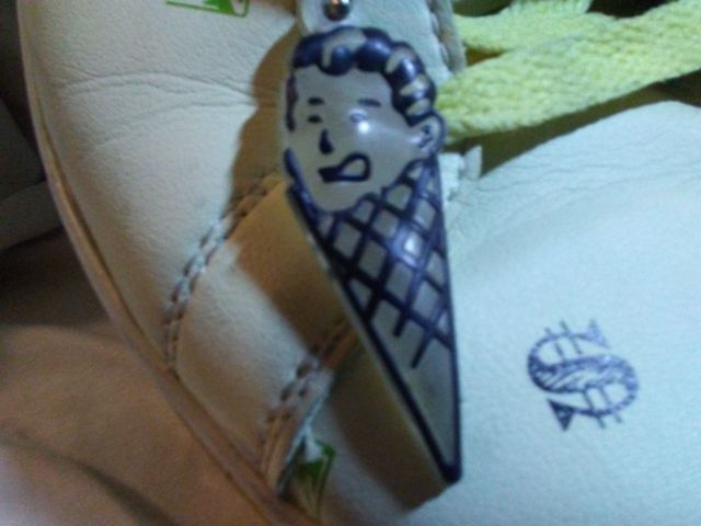 Original ice creams rarest color with moon man on sole will trade ( Update 12/17/21) In Description)