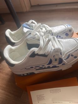 Men LV Trainers Size 12