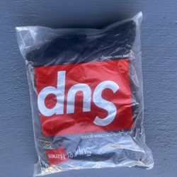 Supreme Socks