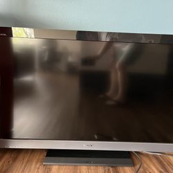 SONY LCD TV 40”