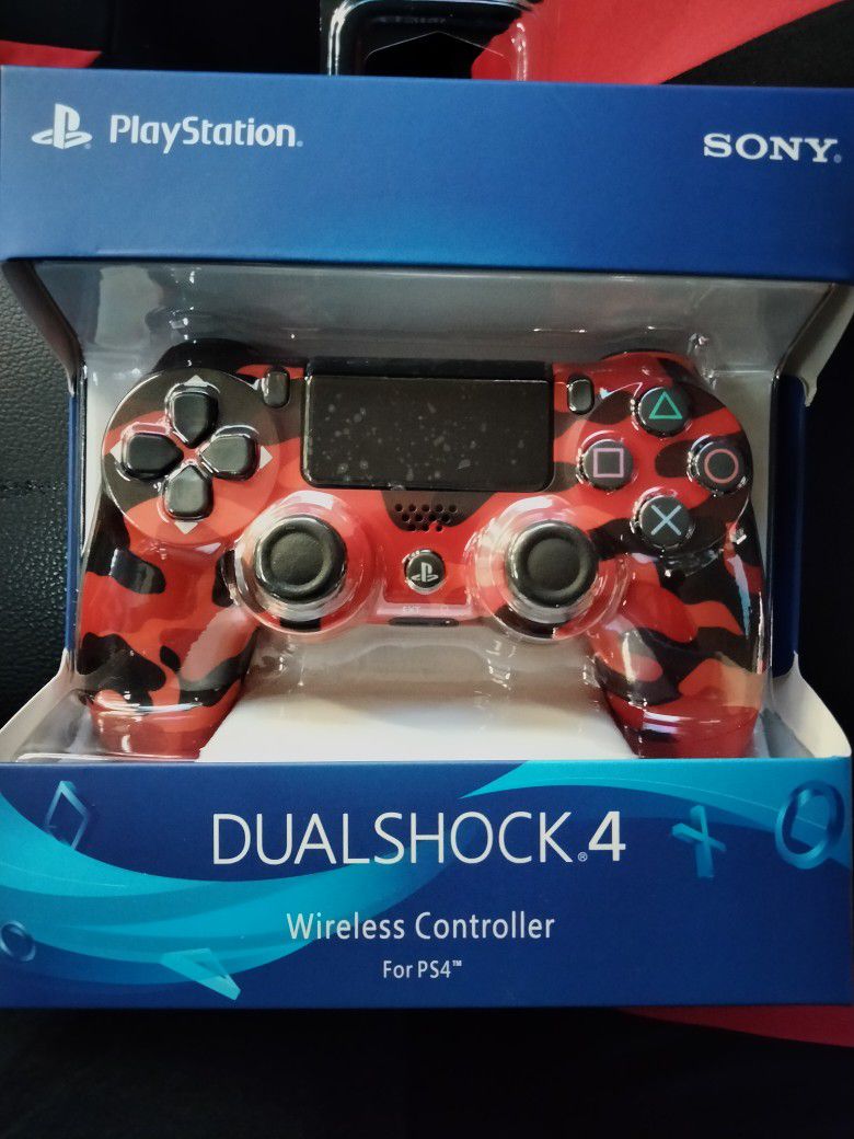 Brand New Wireless Dual Shock PS4 Controller  ( RED CAMO ) 