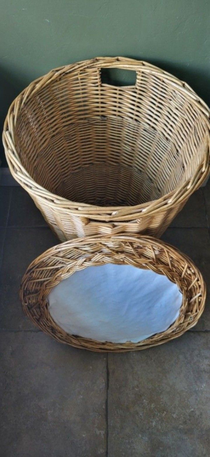 Nice Basket 20 X 16