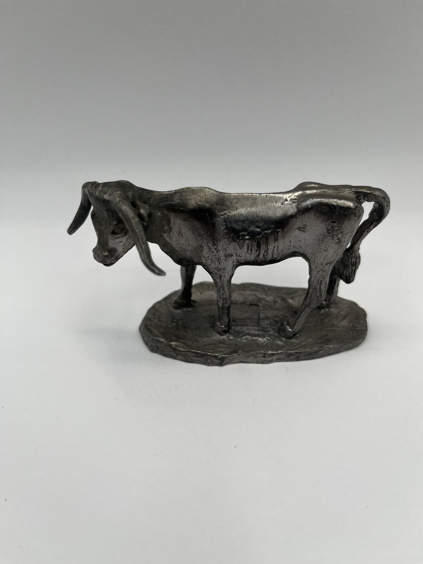 Vintage GT Pewter Longhorn Bull Figure.