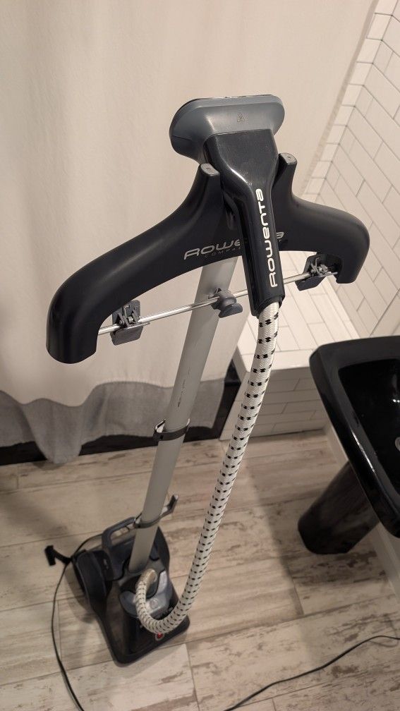 Rowenta Steamer Works Well Compact Valet Iron less Wrinkle Eliminator 6200 