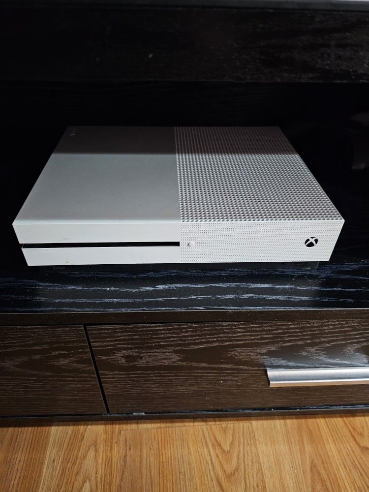 Xbox One S 1TB
