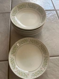 Vintage Taihei salad/dessert white bowls with green/pink flowers border  #floral.