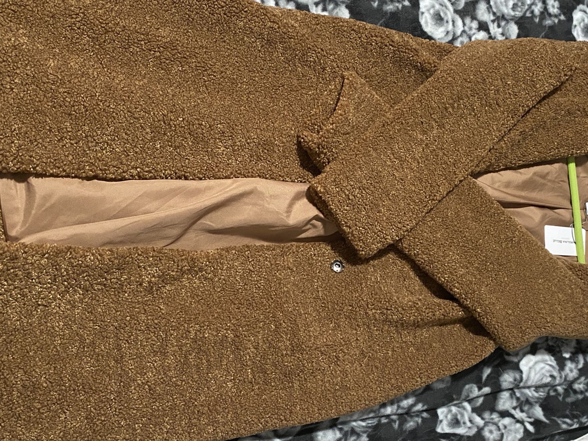 BRAND NEW WITH TAGS! CAROLINA BELLE teddy/faux Fur Overcoat (size Small)