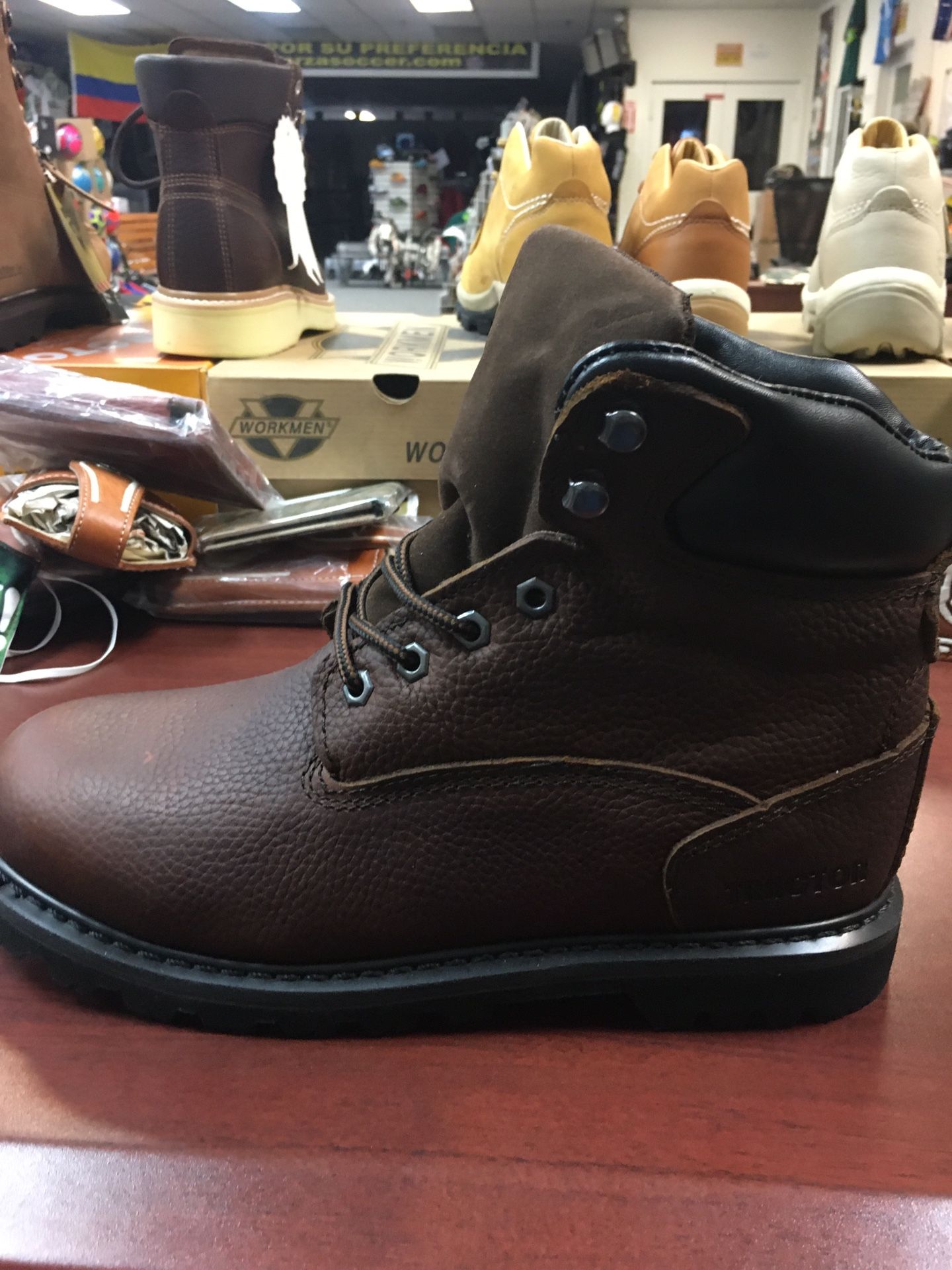 Zapato de piel para el trabajo color café