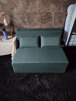 Fold up floor chair/bed