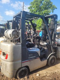 Forklift 