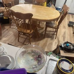 Oval Table W/ 4 Chairs