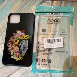 iPhone 15 Plus Floral Heart Black Phone Case