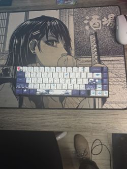 HyperX 65% keyboard with custom caps