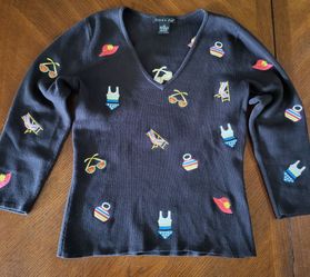 ✨ Vintage Eagle’s Eye Black Embroidered Beach Vacation Sweater – Women’s Size Small