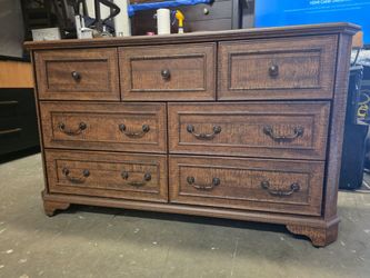 Modern Brown Rustic Style 7 Drawer Dresser