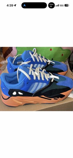 Adidas Yeezy boost 700 Bright Blue Size 5