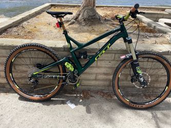 GT Sanction Pro Full Suspension Mountain Bike