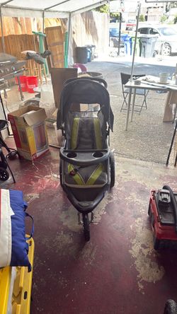 Baby trend stroller jogger