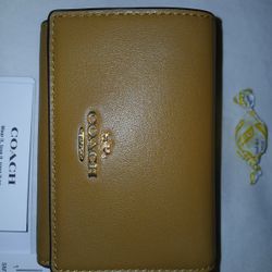 Female Coach Wallet 