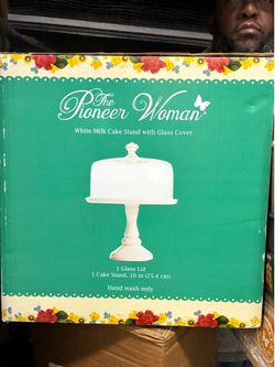 Pioneer woman glass cake dish