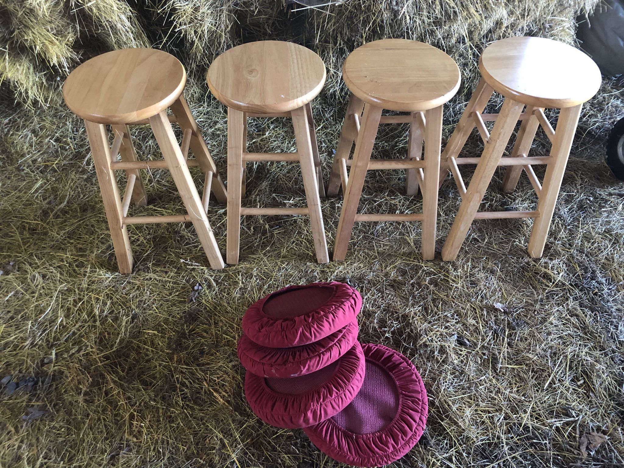 4 Bar Stools