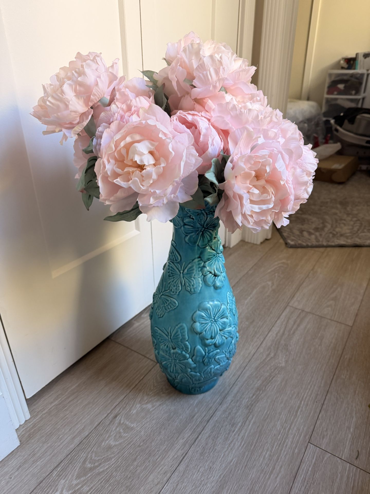 Vase And Flowers (glued crack At Top)