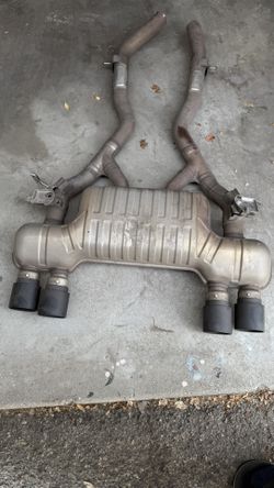 BMW M4 Muffler