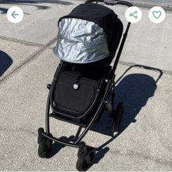 Uppababy Vista Stroller - Black Aluminum Frame