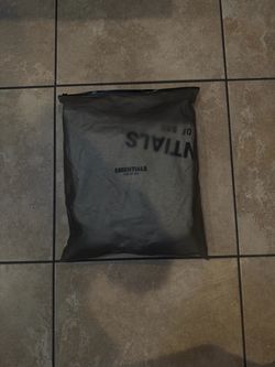 Essential hoodies size medium. SERIOUS BUYERS ONLY NO EXCEPTIONS..
