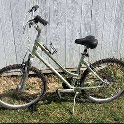 Women’s 26” Light Green Mint Bicycle 