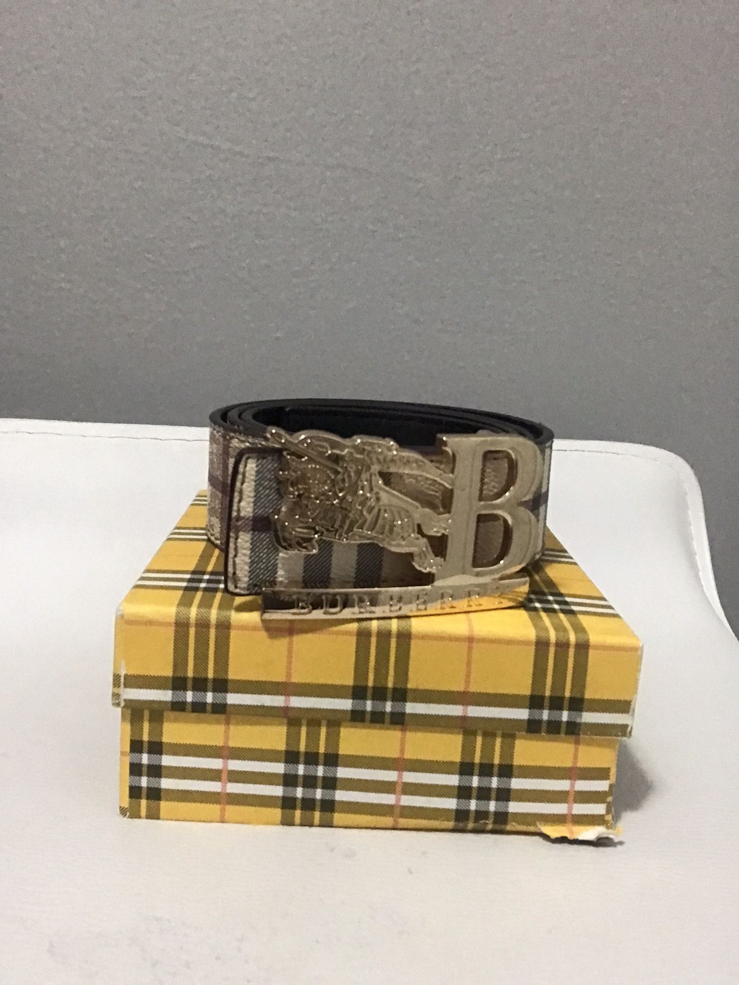 Burberry Belt Authentic for Sale in Chicago, IL - OfferUp