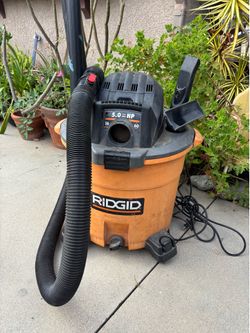 Rigid 16 gallon vacuum