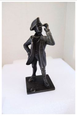VINTAGE (1975) The Franklin Mint 'The Sea Captain' Fine Pewter - 4.5" Tall