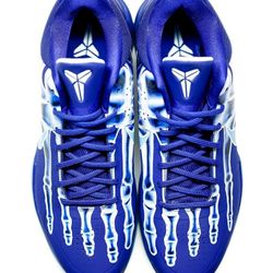 NEW Nike KOBE 5 Proto - Size 10
