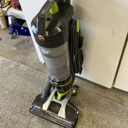 Hoover Top Of The Line WINDTUNNEL Vacuum 