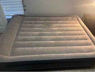 Queen, Self- Inflating Air Mattress