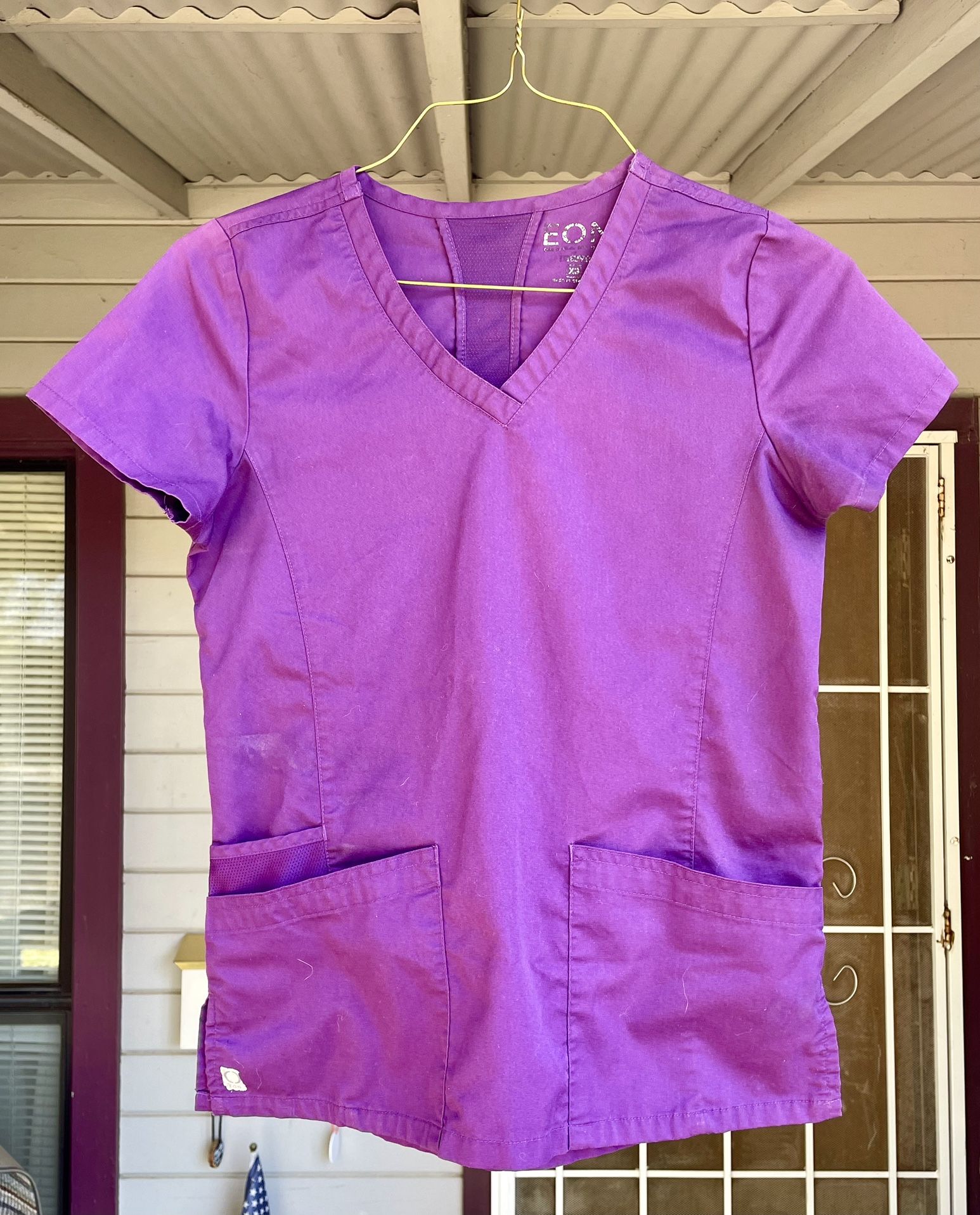 Woman’s Scrub Top