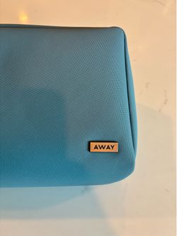 Away Large Premium Toiletry Bag 3.5L