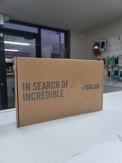 ASUS - Vivobook 14" FHD Laptop (Intel Core i3 - 8GB RAM - 128GB SSD)