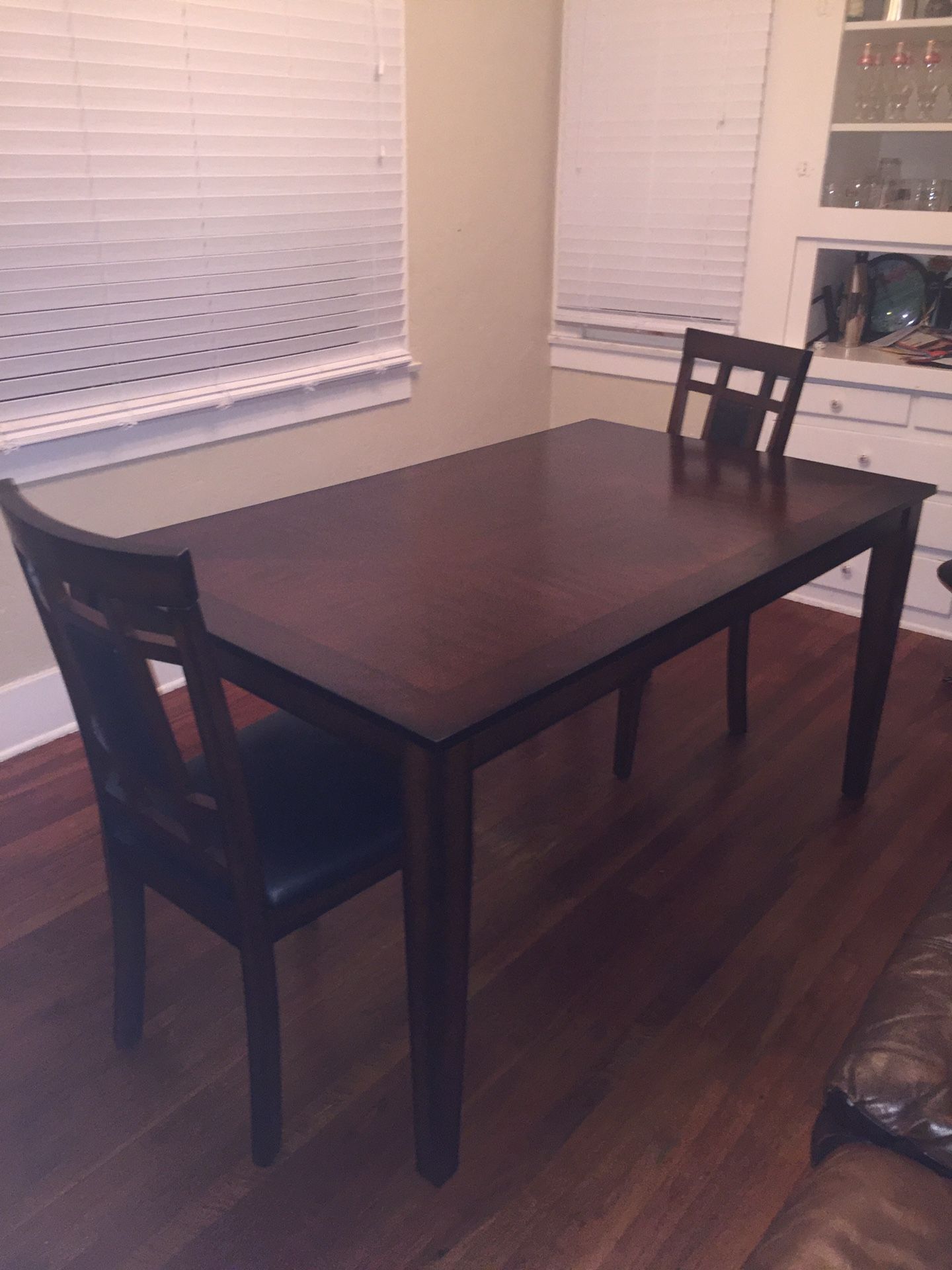 Thanh Phu Phat Furniture Dining Table Set with Leather Chairs & Foam Pad