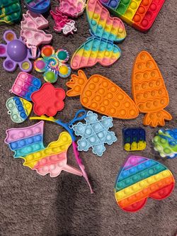 Random pop it toys