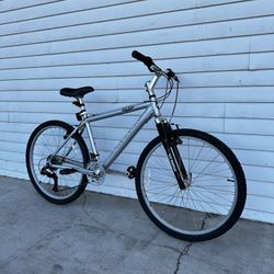 Men’s Novaro Mountain bike
