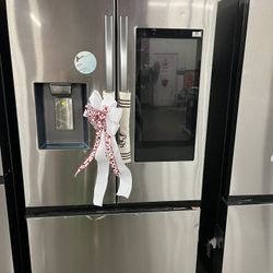 Samsung FamilyHub Refrigerator 